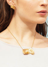 Nighwave Golden Necklace